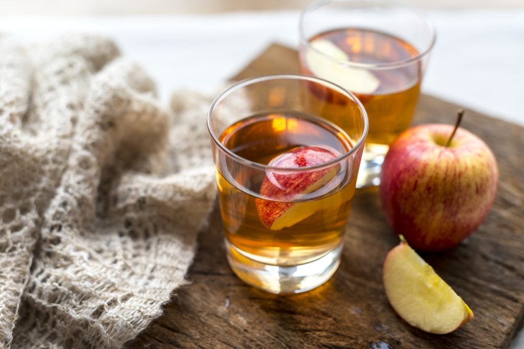 Fresh apple vinegar cider for Maximum Benefits