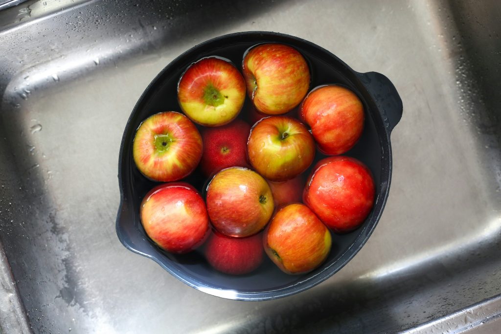 Basket of Honeycrisp apples highlighting portion size and calories